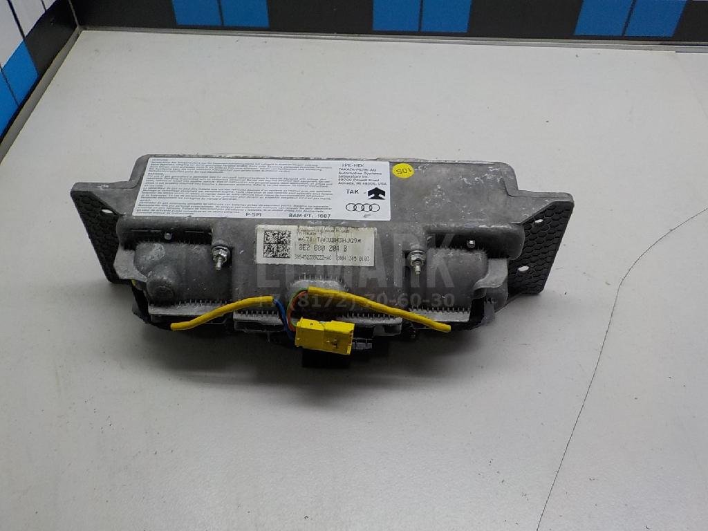 Подушка безопасности пассажирская (в торпедо)