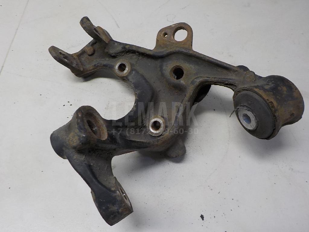 Кулак поворотный задний левый