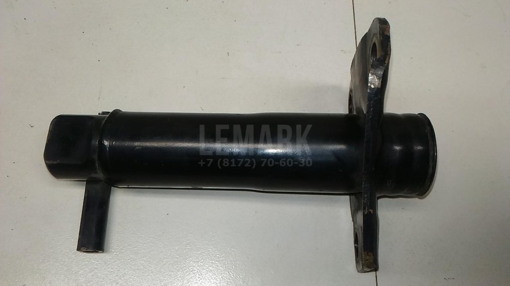 Кронштейн усилителя переднего бампера правый