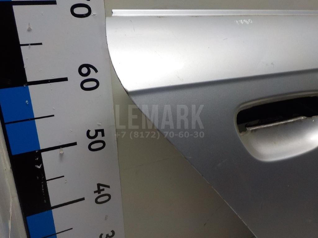 Дверь задняя правая