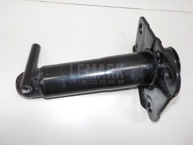 Кронштейн усилителя переднего бампера правый