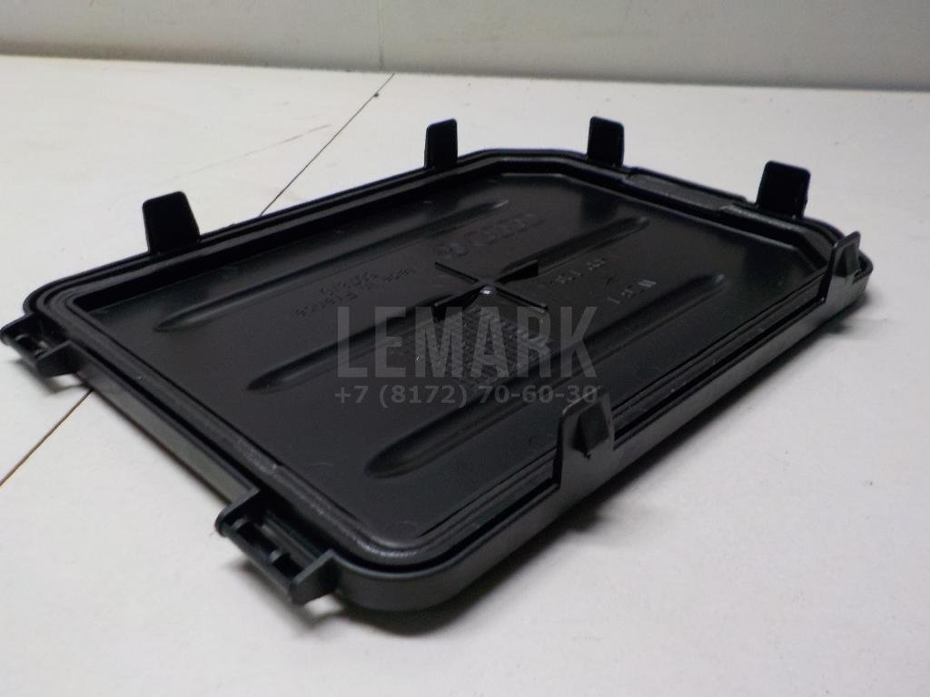 Крышка блока предохранителей