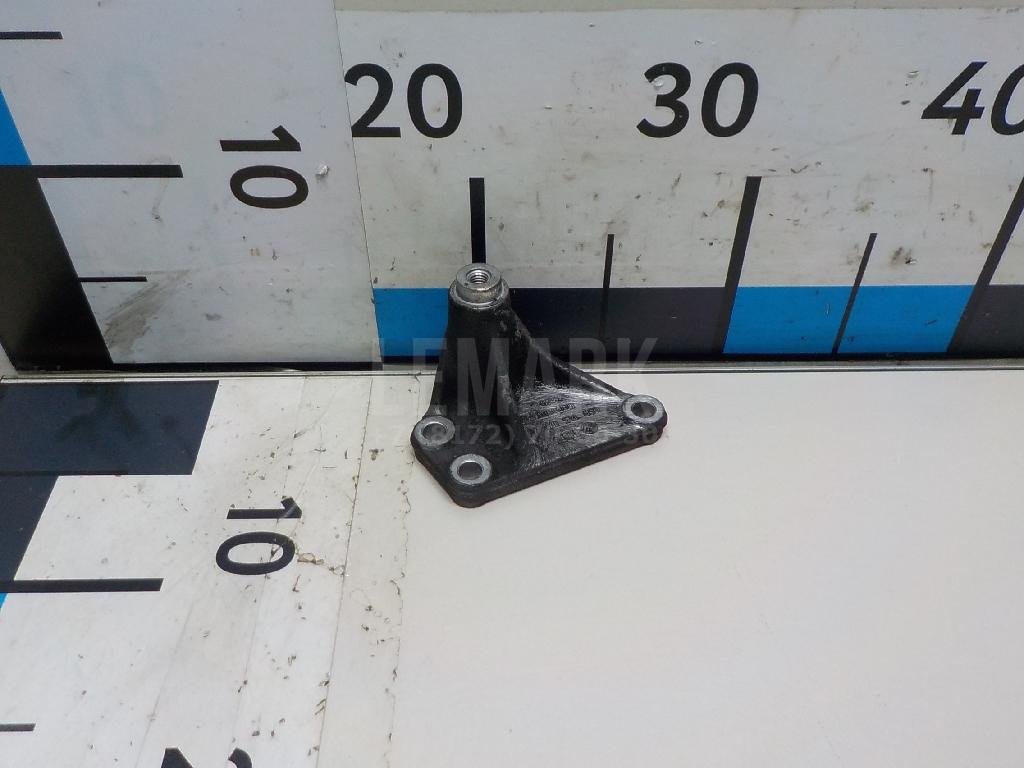 Кронштейн ролика-натяжителя руч. ремня