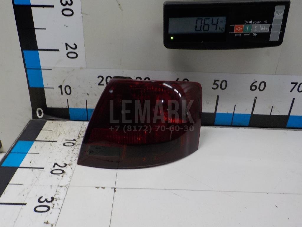 Фонарь задний наружный правый