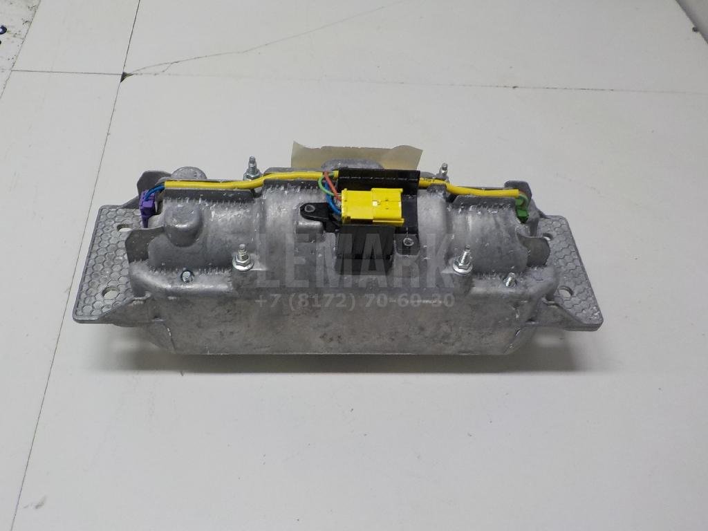 Подушка безопасности пассажирская (в торпедо)