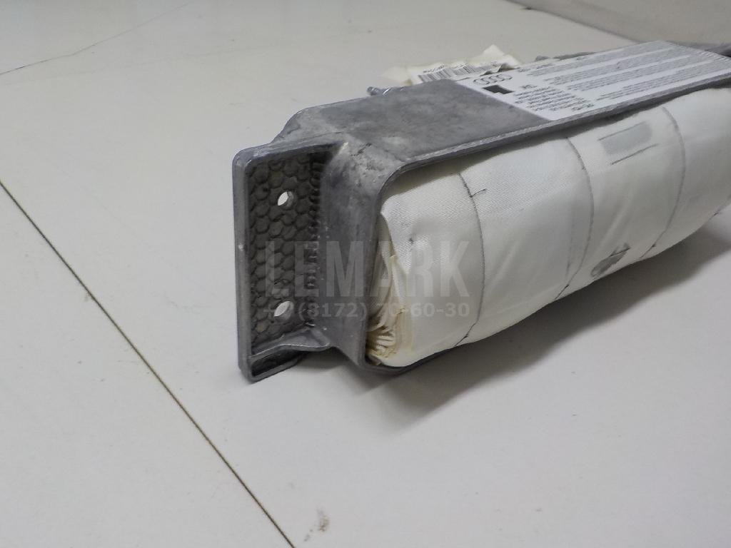 Подушка безопасности пассажирская (в торпедо)