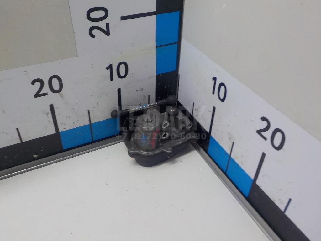 Механизм изменения длины впускного коллектора