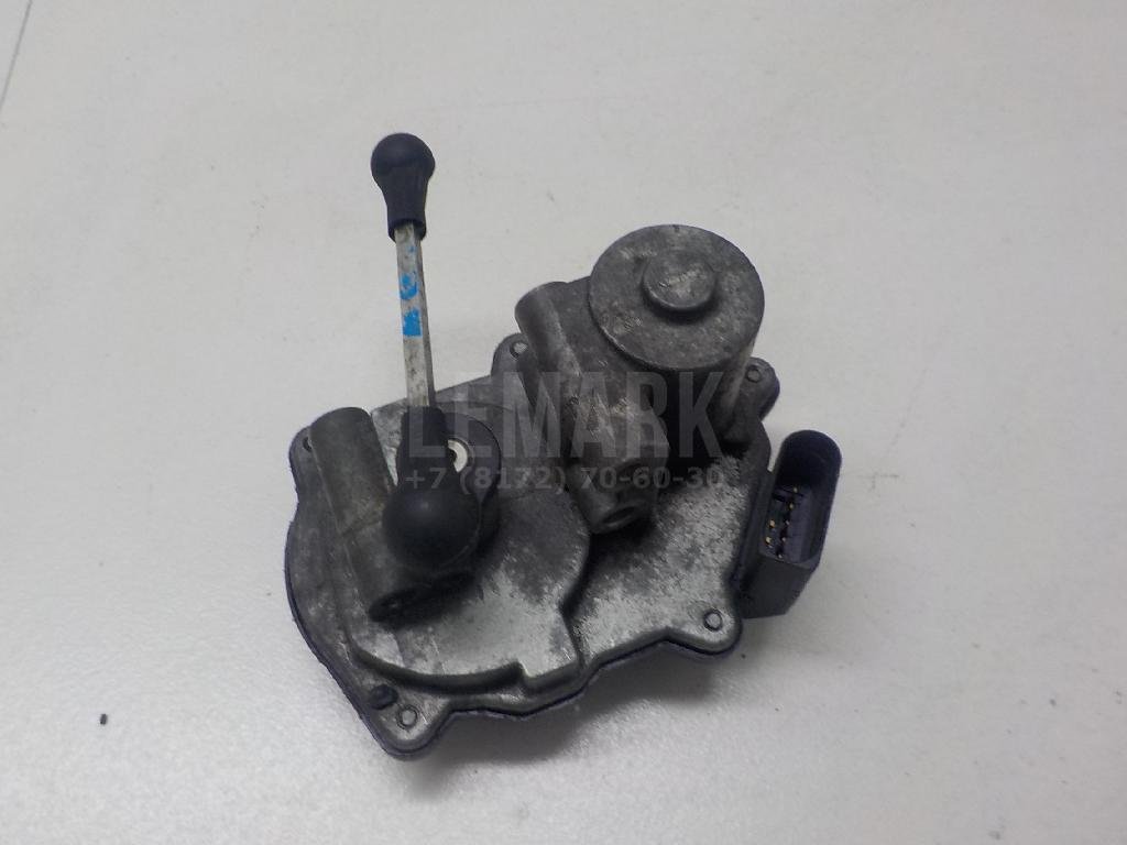 Механизм изменения длины впускного коллектора