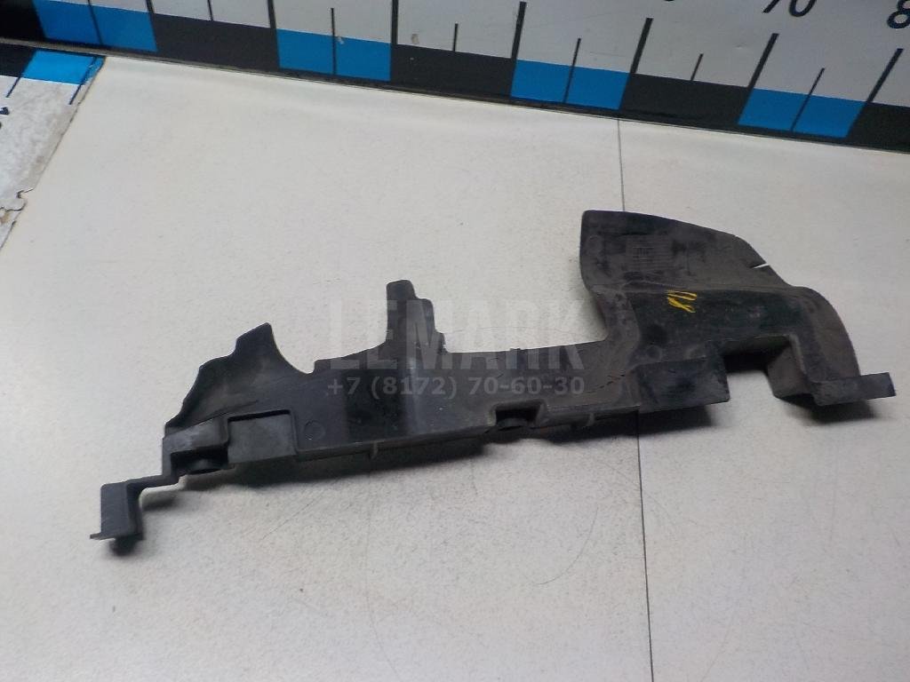 Воздуховод радиатора правый