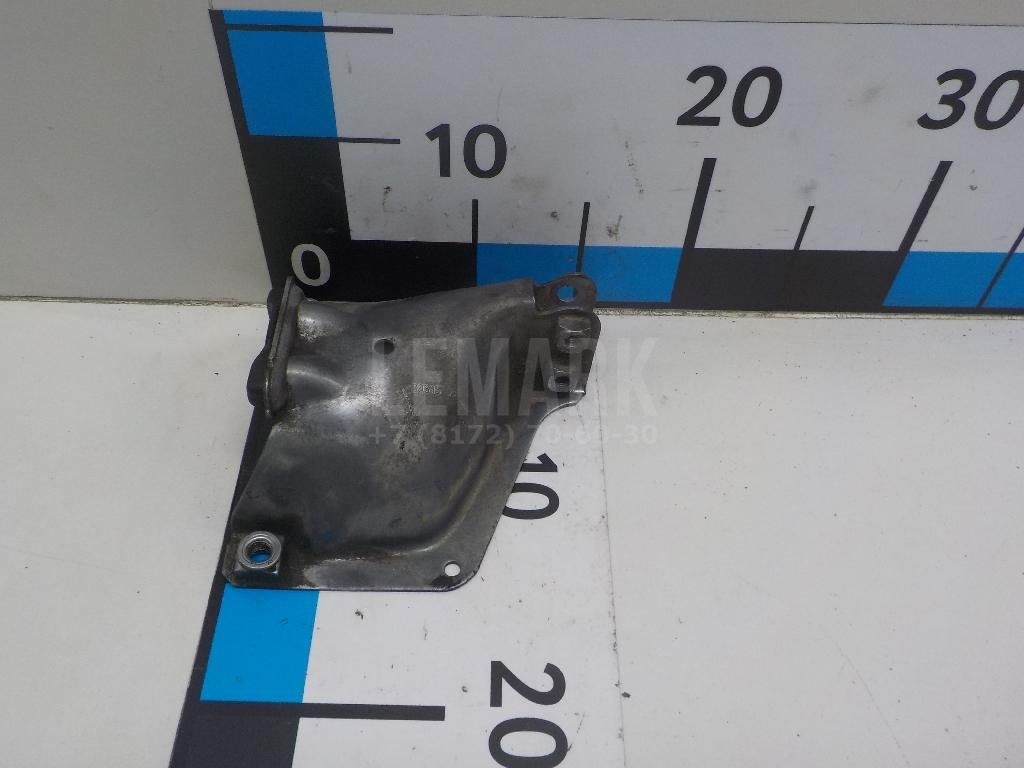 Кронштейн опоры двигателя