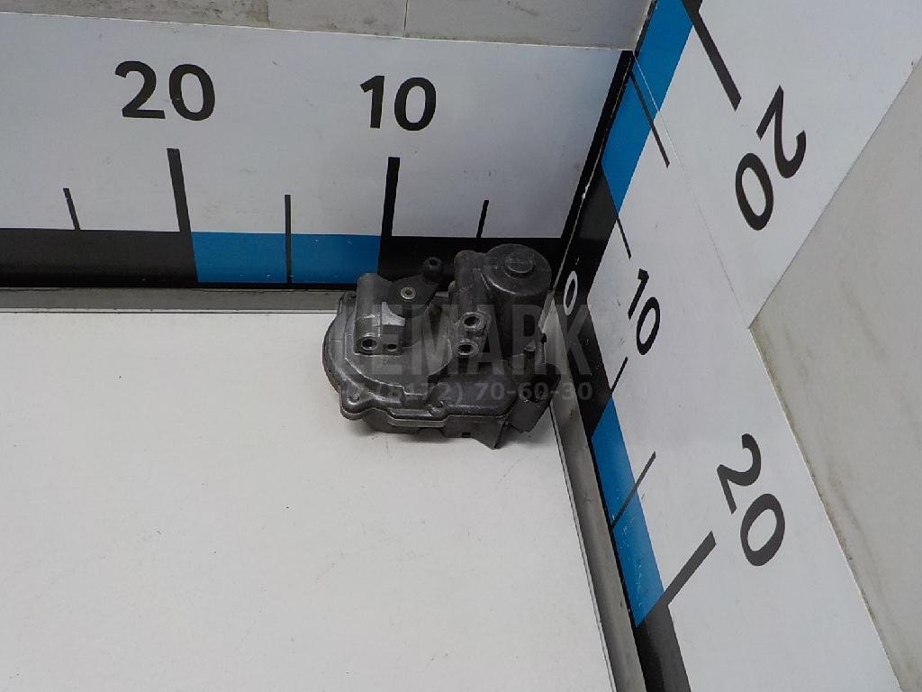 Механизм изменения длины впускного коллектора