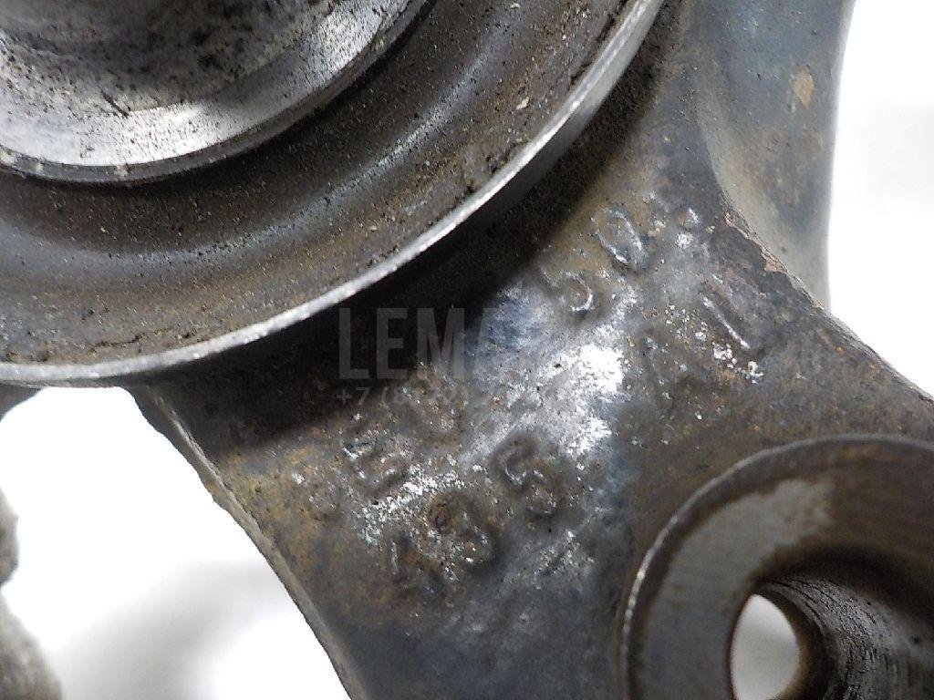 Кулак поворотный задний левый