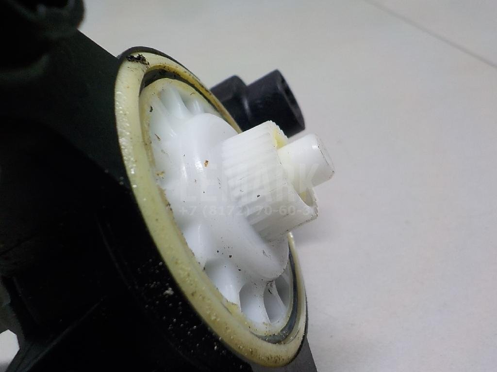 Привод стеклоподъемника механич.