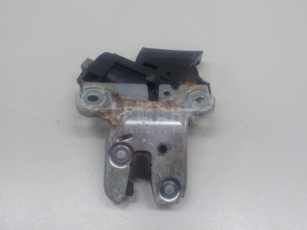 Замок багажника