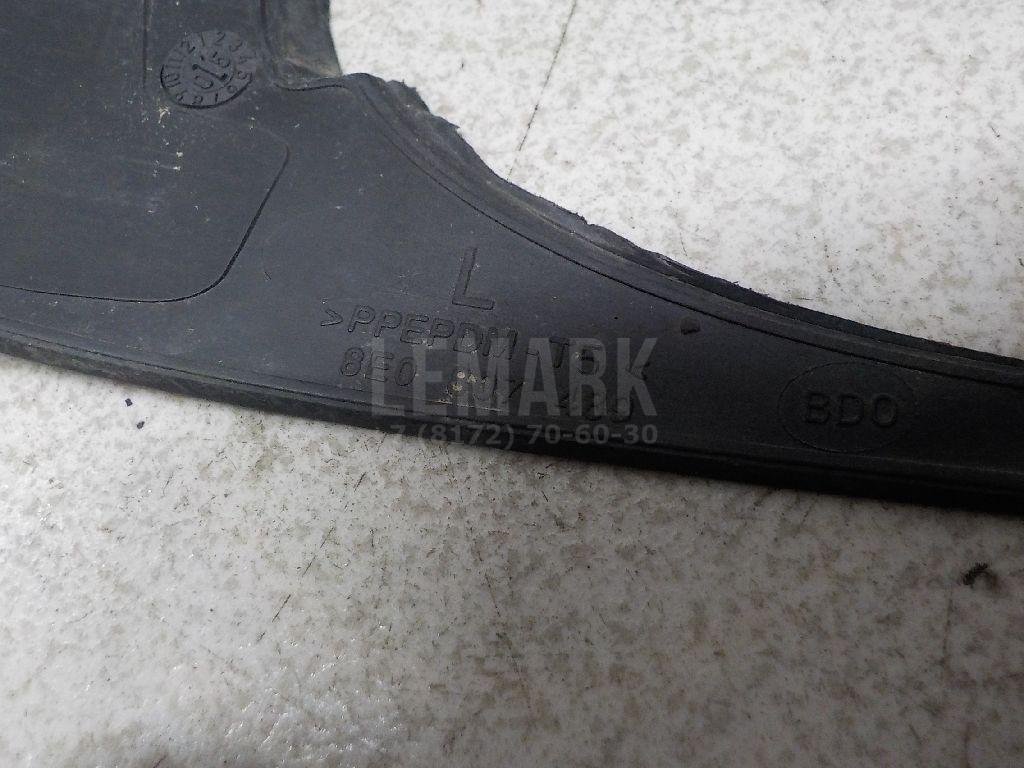 Рамка противотуманной фары левой