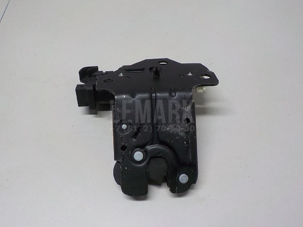 Замок багажника