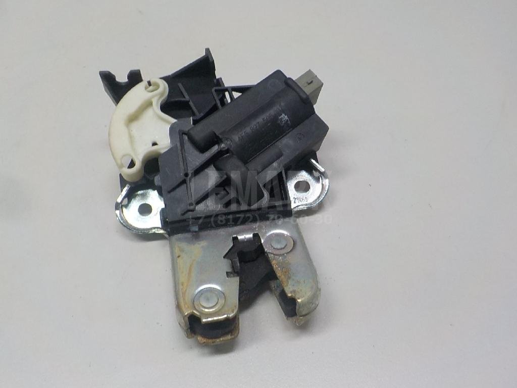 Замок багажника