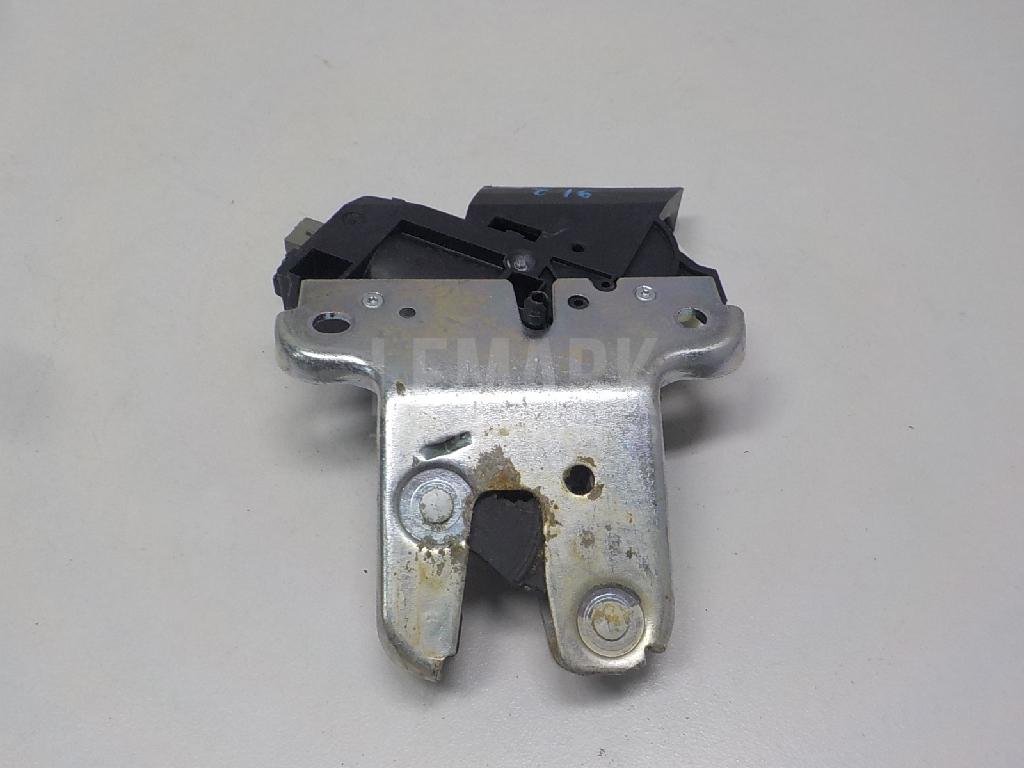 Замок багажника