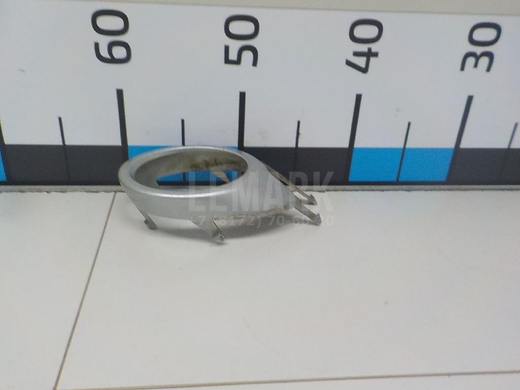 Рамка противотуманной фары правой