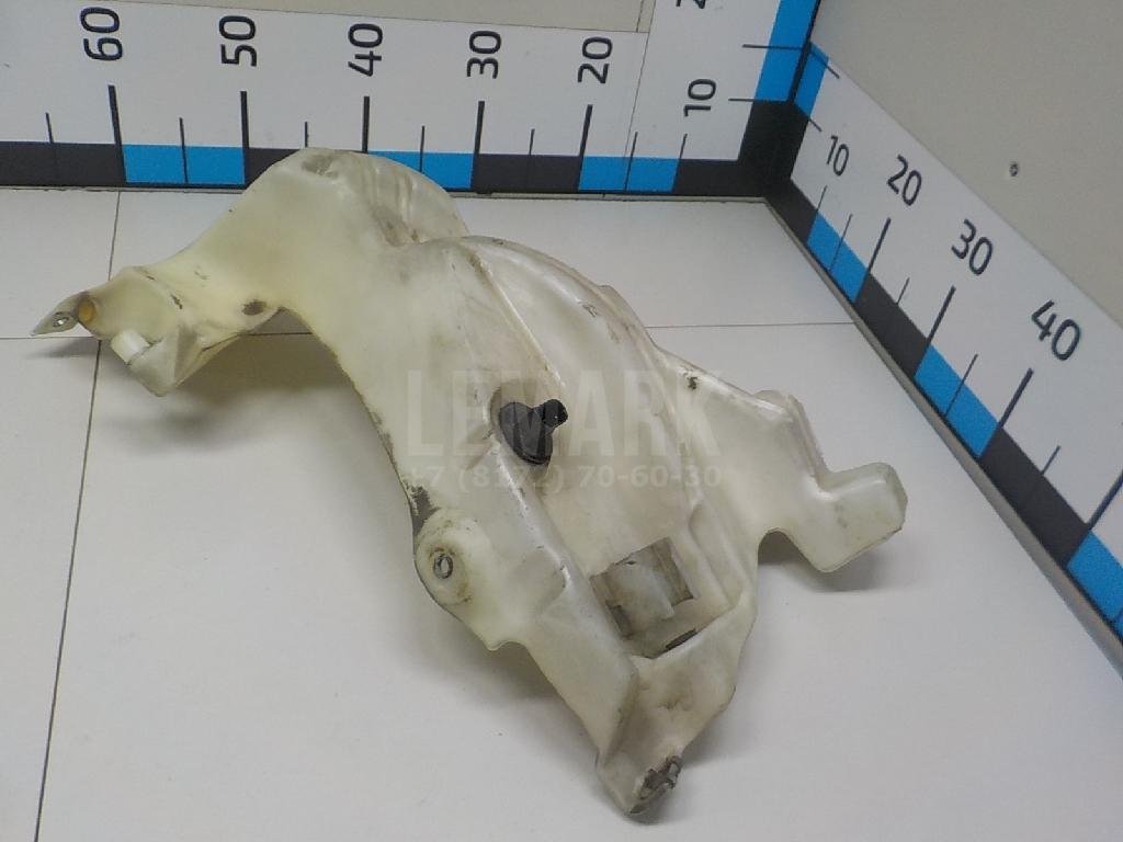 Бачок омывателя лобового стекла