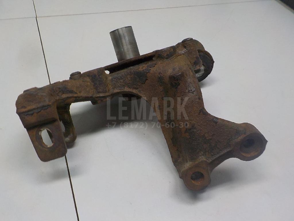 Кулак поворотный задний правый