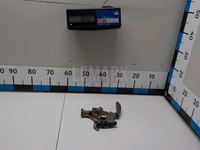 Натяжитель цепи