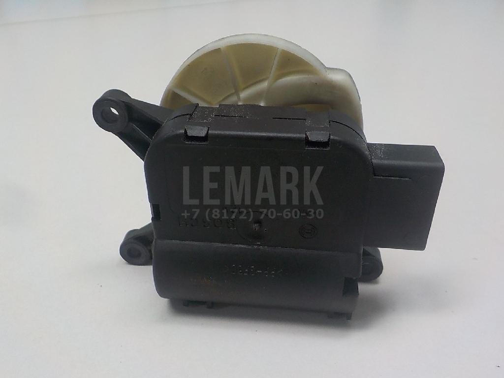 Моторчик заслонки отопителя