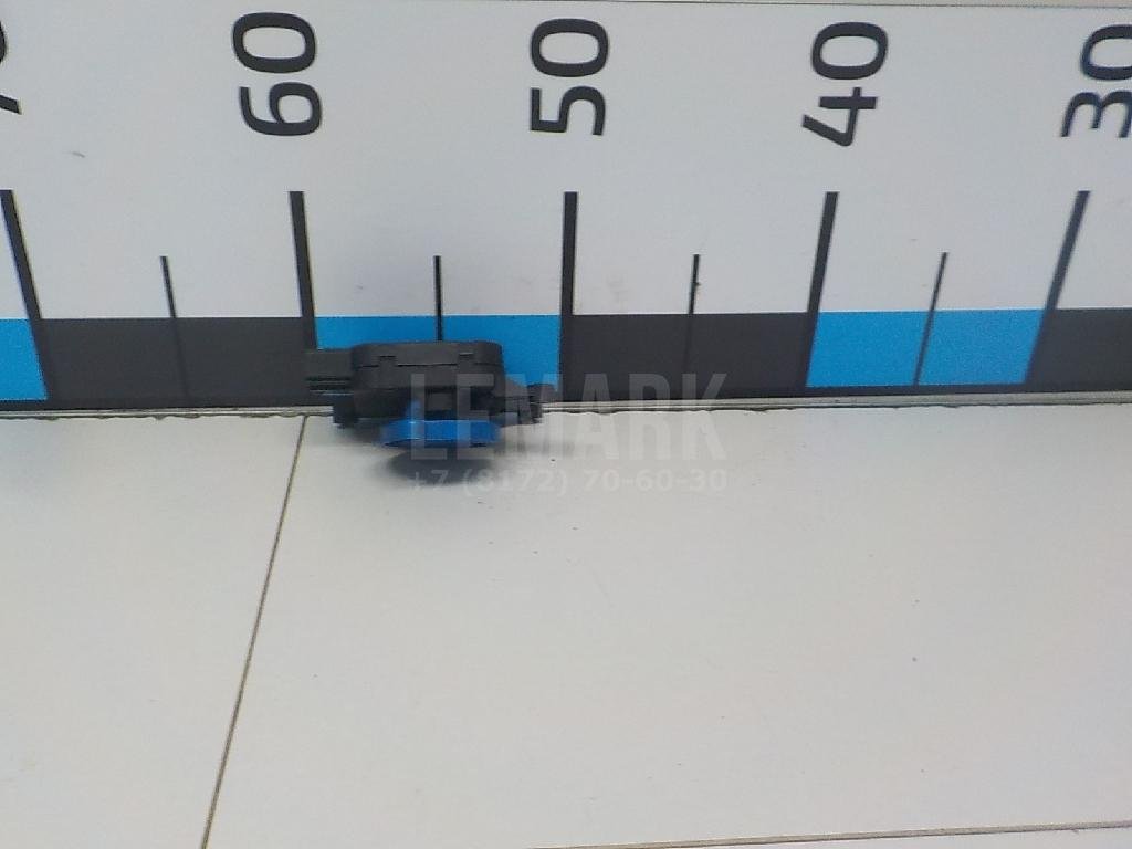 Моторчик заслонки отопителя