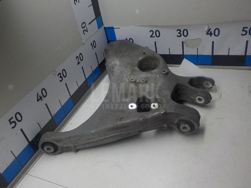 Рычаг задний нижний левый