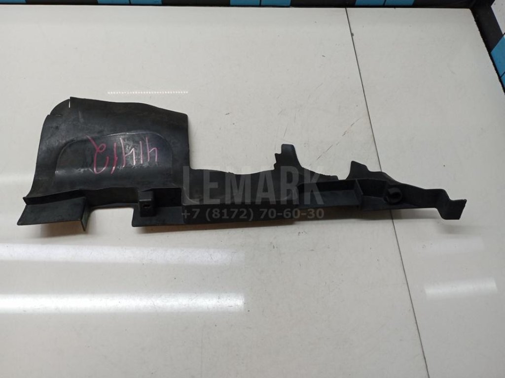 Воздуховод радиатора правый