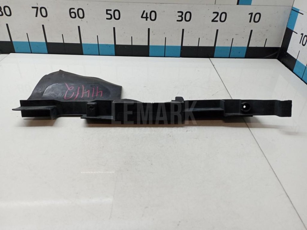 Воздуховод радиатора правый