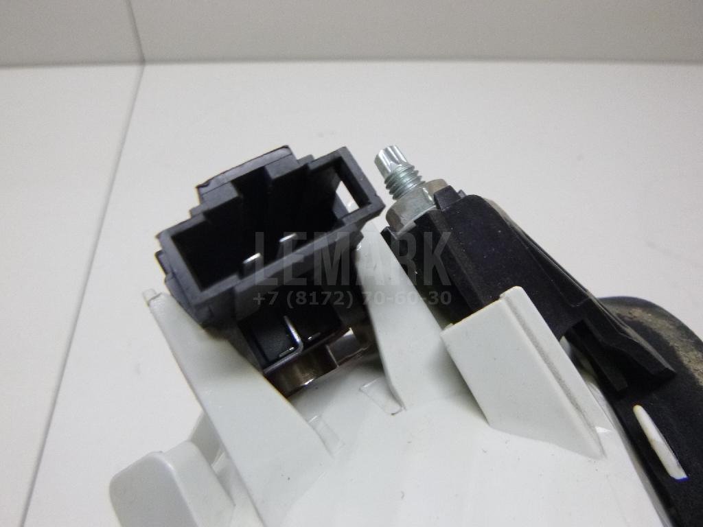 Фонарь задний внутренний правый