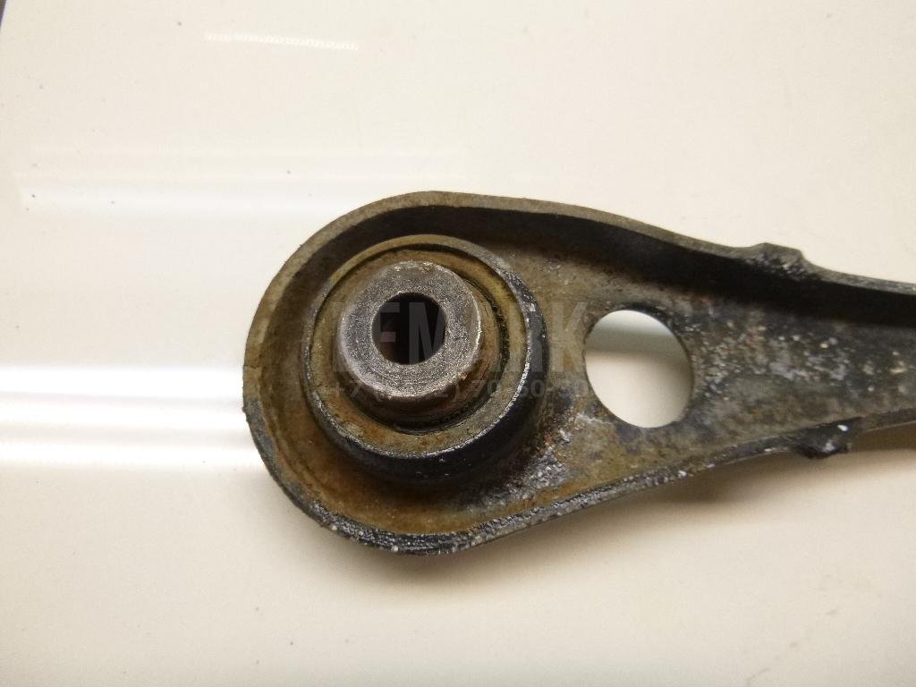 Рычаг задний поперечный