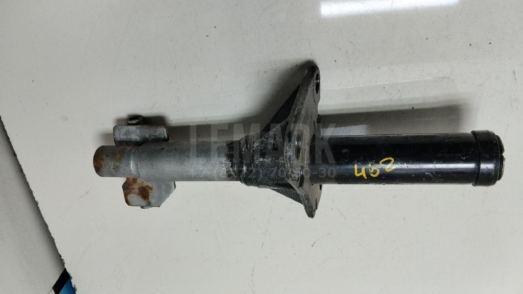 Кронштейн усилителя переднего бампера правый