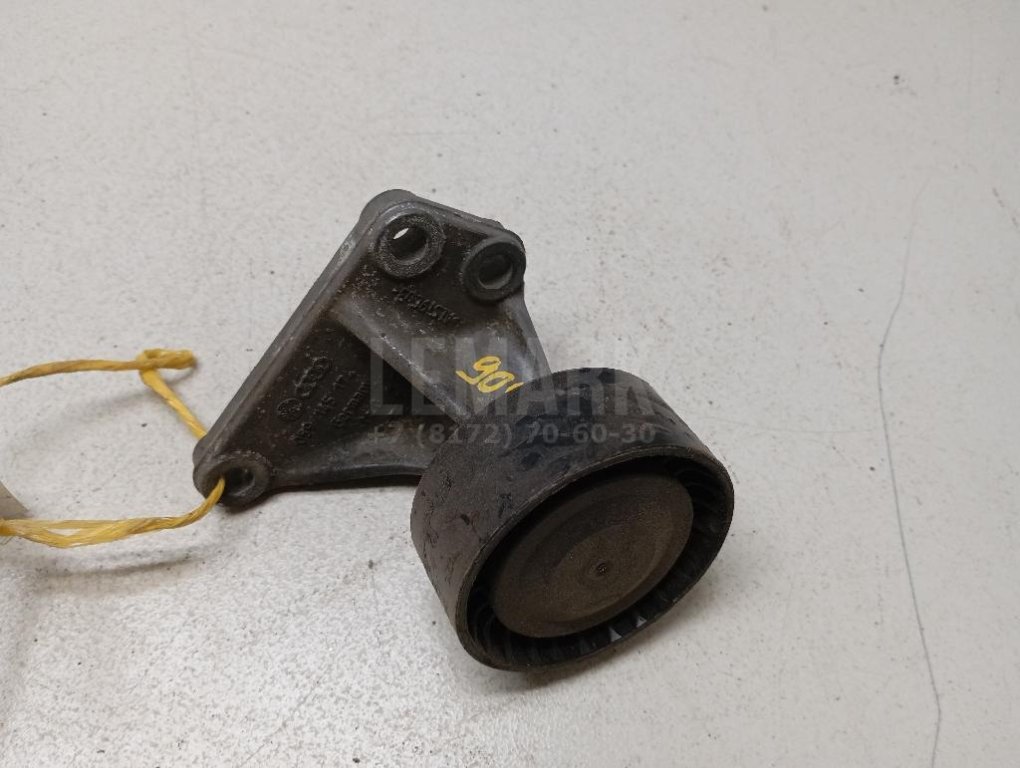 Кронштейн ролика-натяжителя руч. ремня для  Audi A5/S5 [8F] Cabrio 2010-2016