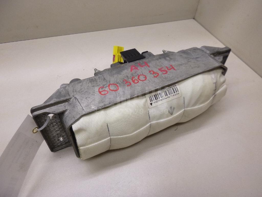 Подушка безопасности пассажирская (в торпедо)