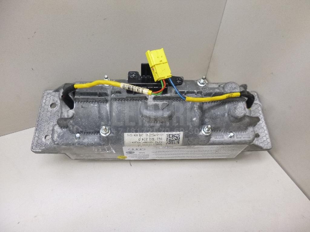 Подушка безопасности пассажирская (в торпедо)