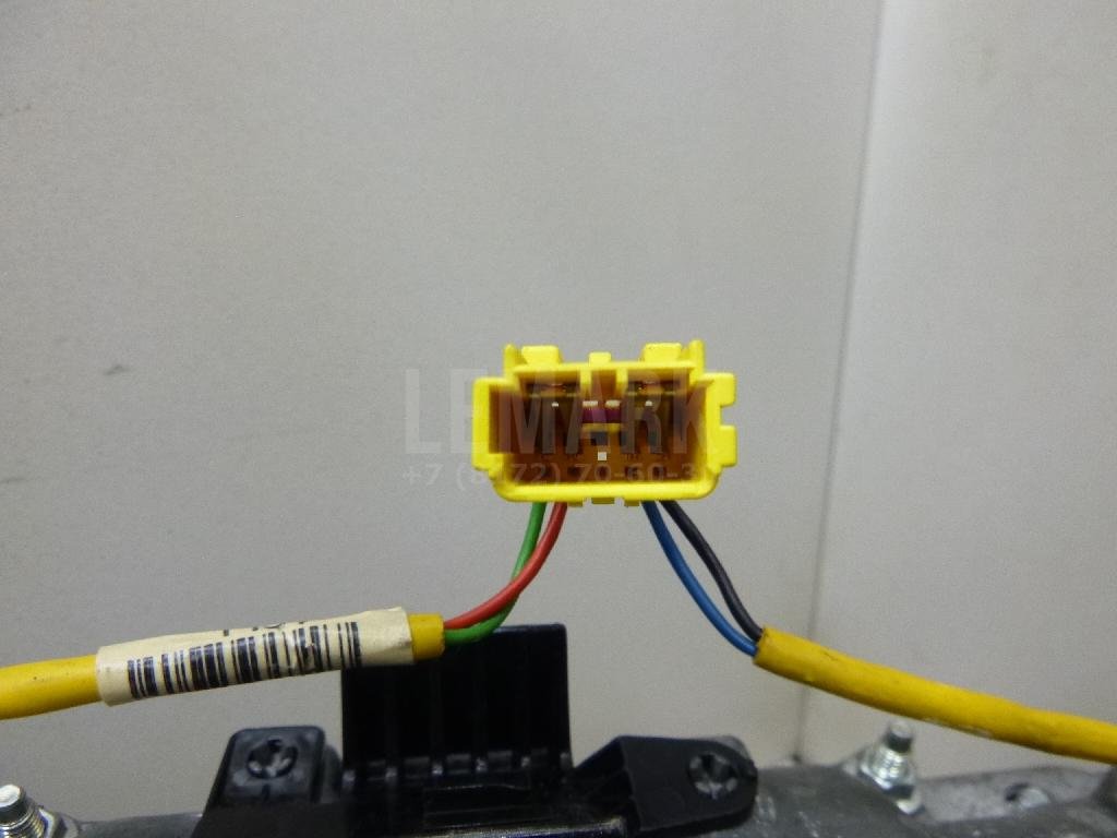 Подушка безопасности пассажирская (в торпедо)