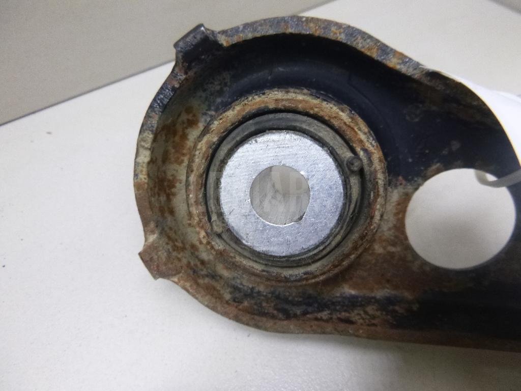 Рычаг задний поперечный