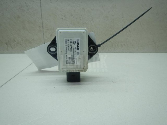 Датчик ускорения