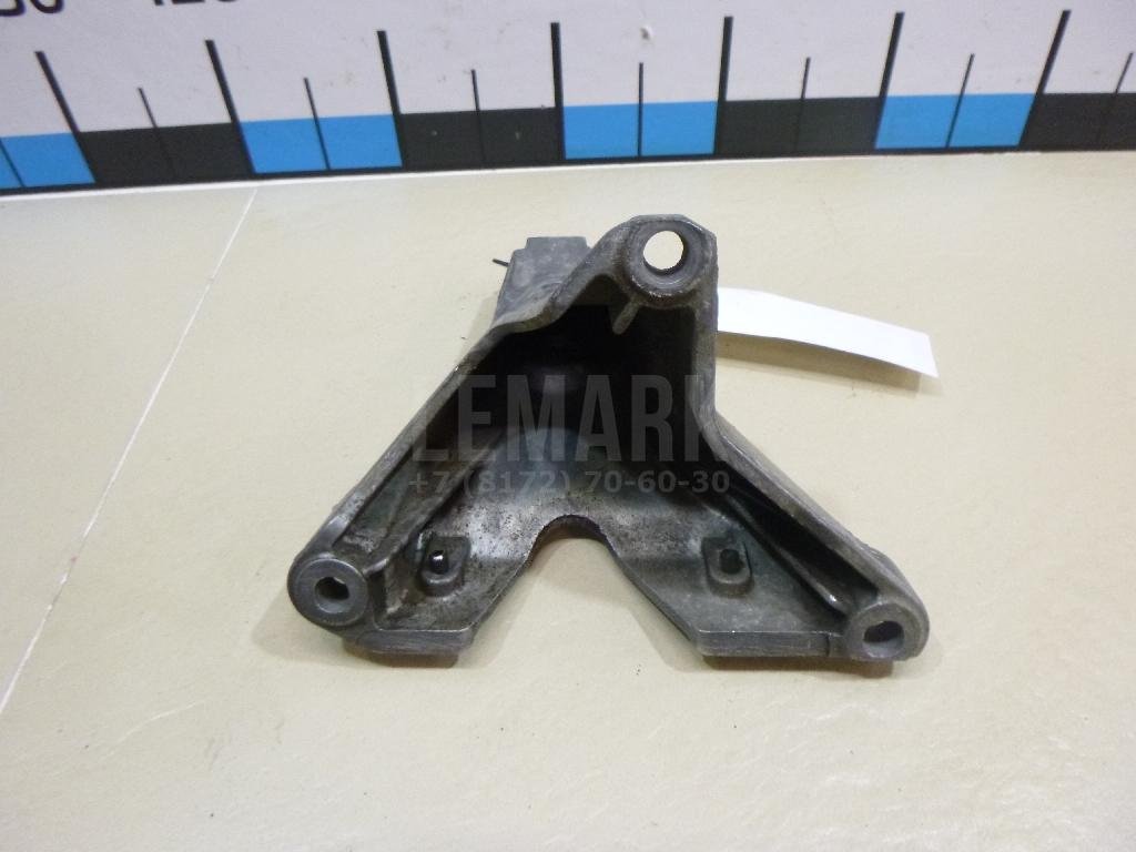 Кронштейн двигателя правый для  Audi A4 [B6] 2000-2004