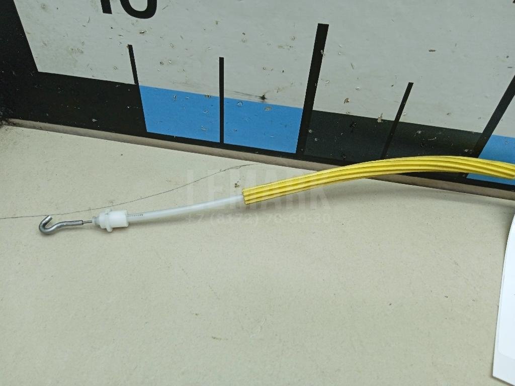 Трос открывания задней двери