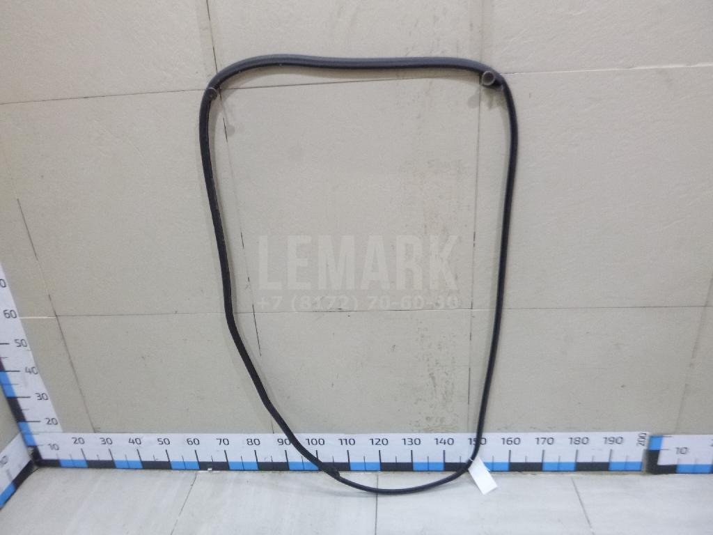 Уплотнитель (внутри) для  Audi A4 [B5] 1994-2001