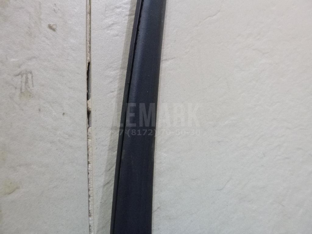 Уплотнитель (внутри) для  Audi A4 [B5] 1994-2001