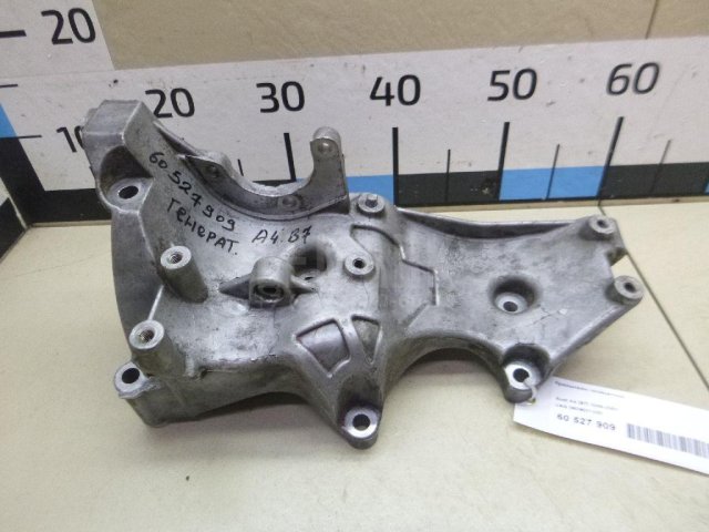 Кронштейн генератора