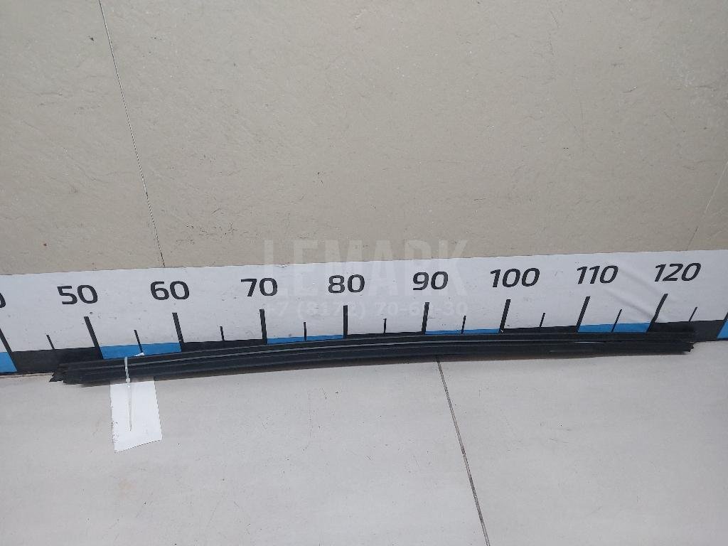 Уплотнитель (внутри) для  Audi A4 [B8] 2007-2015