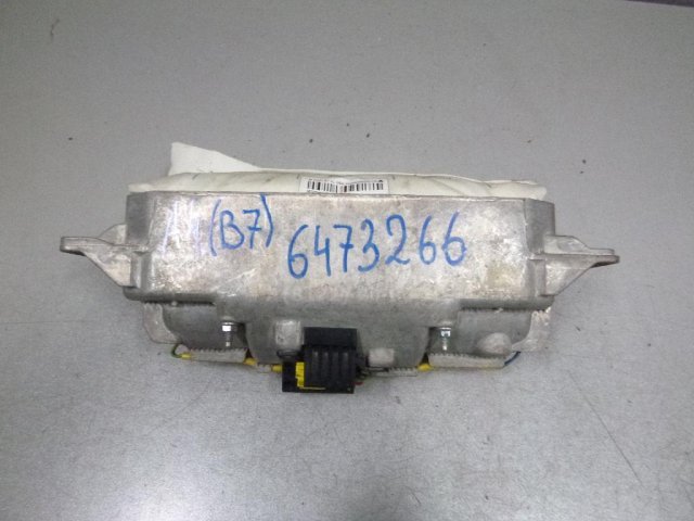 Подушка безопасности пассажирская (в торпедо)