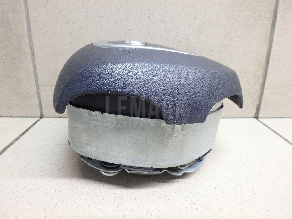 Подушка безопасности в рулевое колесо