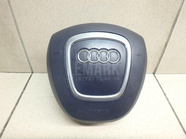 Подушка безопасности в рулевое колесо