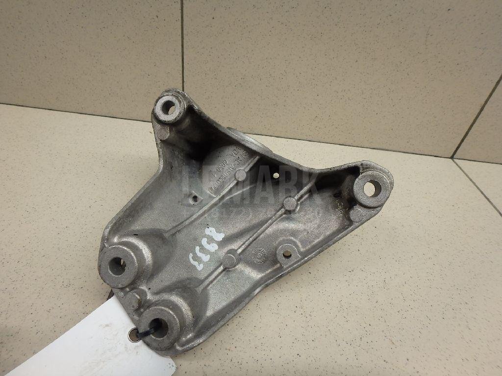 Кронштейн АКПП левый